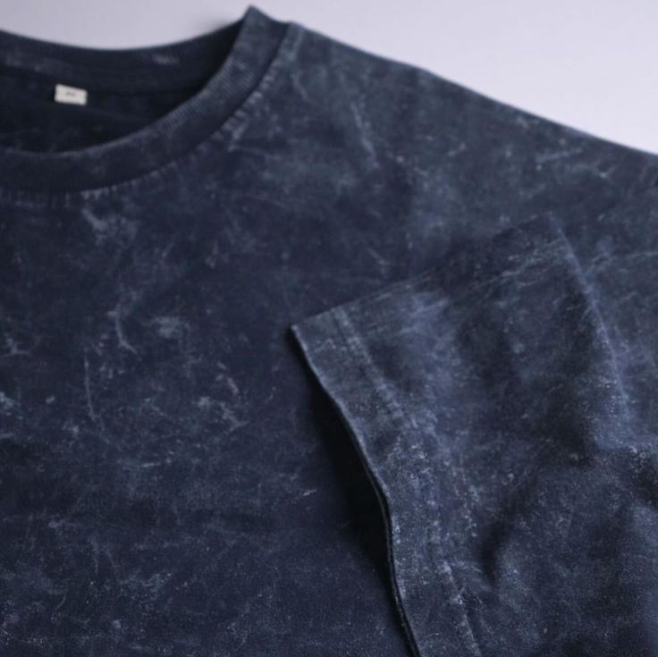 BLUE ACID WASH OVERSIZED TEE